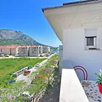 Luna Omiš