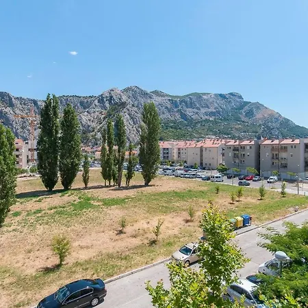 Apartment Luna Omis